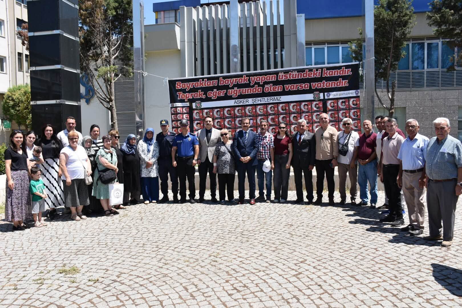Salihli’de Şehit Ailelerinden Anlamlı Aşure Hayrı (2)-1