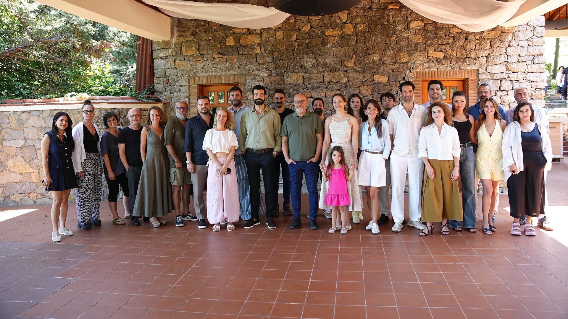 Sevdan Bir Ateş Oyuncuları Kimler (1)