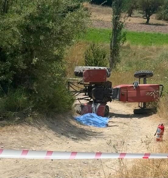 Tarlasina Gitmek Icin Yola Cikti 24 Yasindaki Genc Kadindan Aci Haber (2)