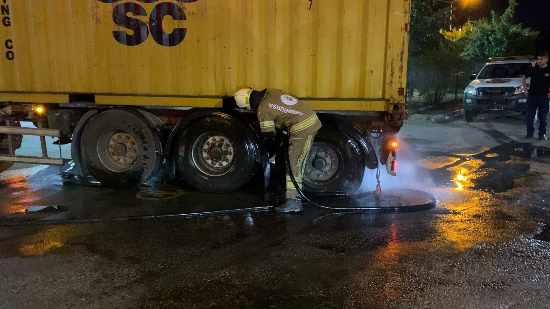 Tır Lastik Itfaiye (1)