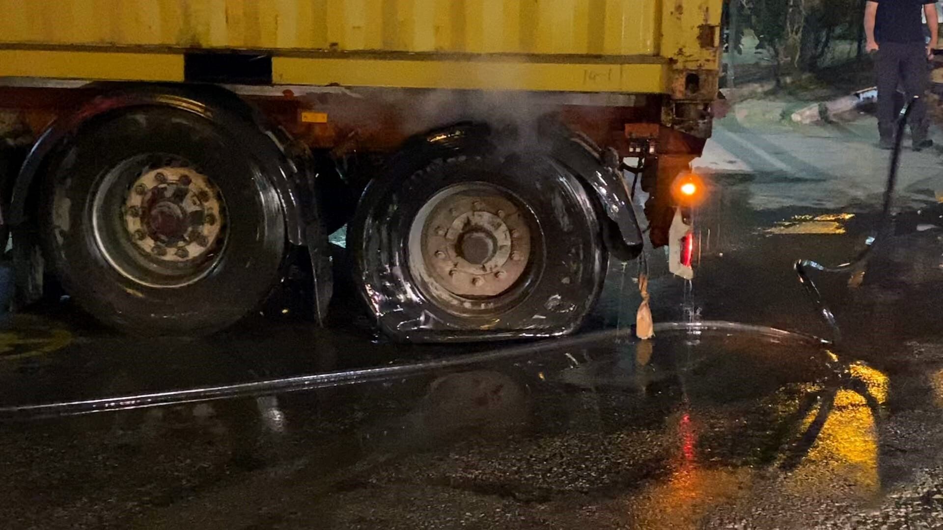 Tır Lastik Itfaiye (2)