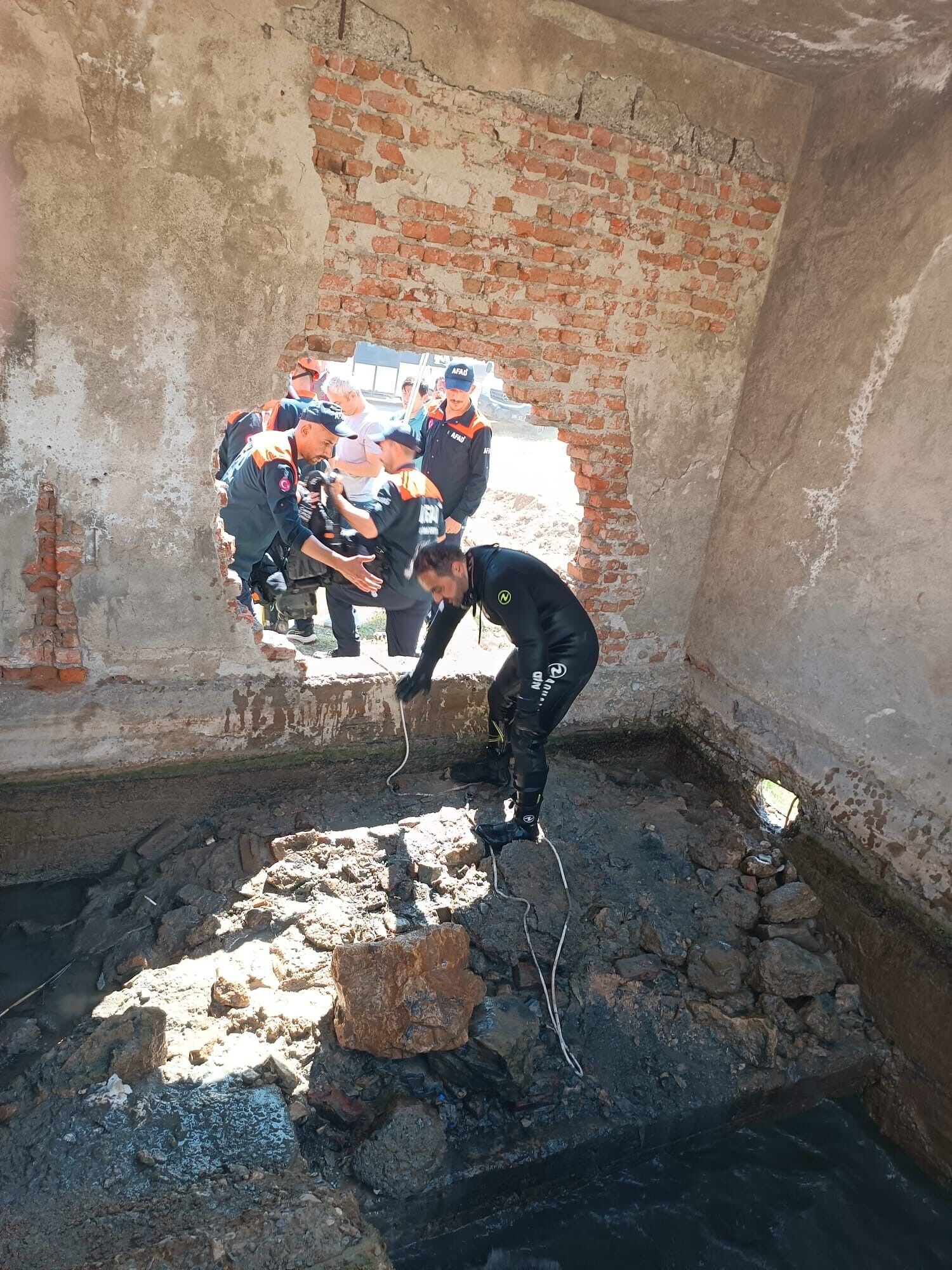 Tum Sehir Tek Yurek Aramisti 2 Yasindaki Cocugun Cansiz Bedeni Bulundu (2)