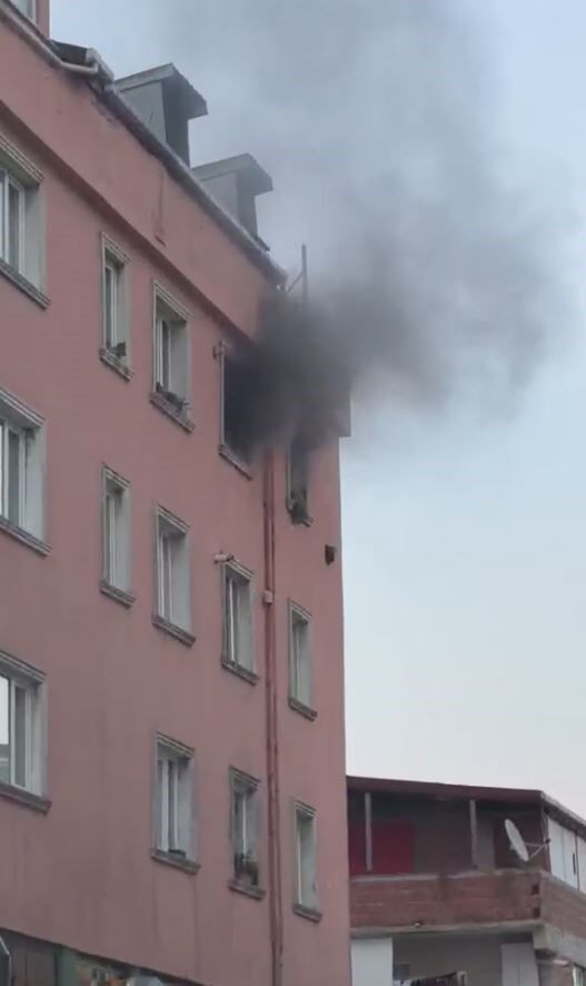Uzaklastirma Karari Vardi Havalandirma Boslugundan Girip Evi Atese Verdi (3)