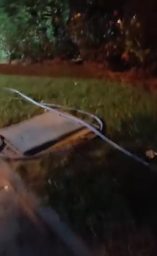 Vatandaştan Gece Boyunca Akan Suya Tepki (1)-1