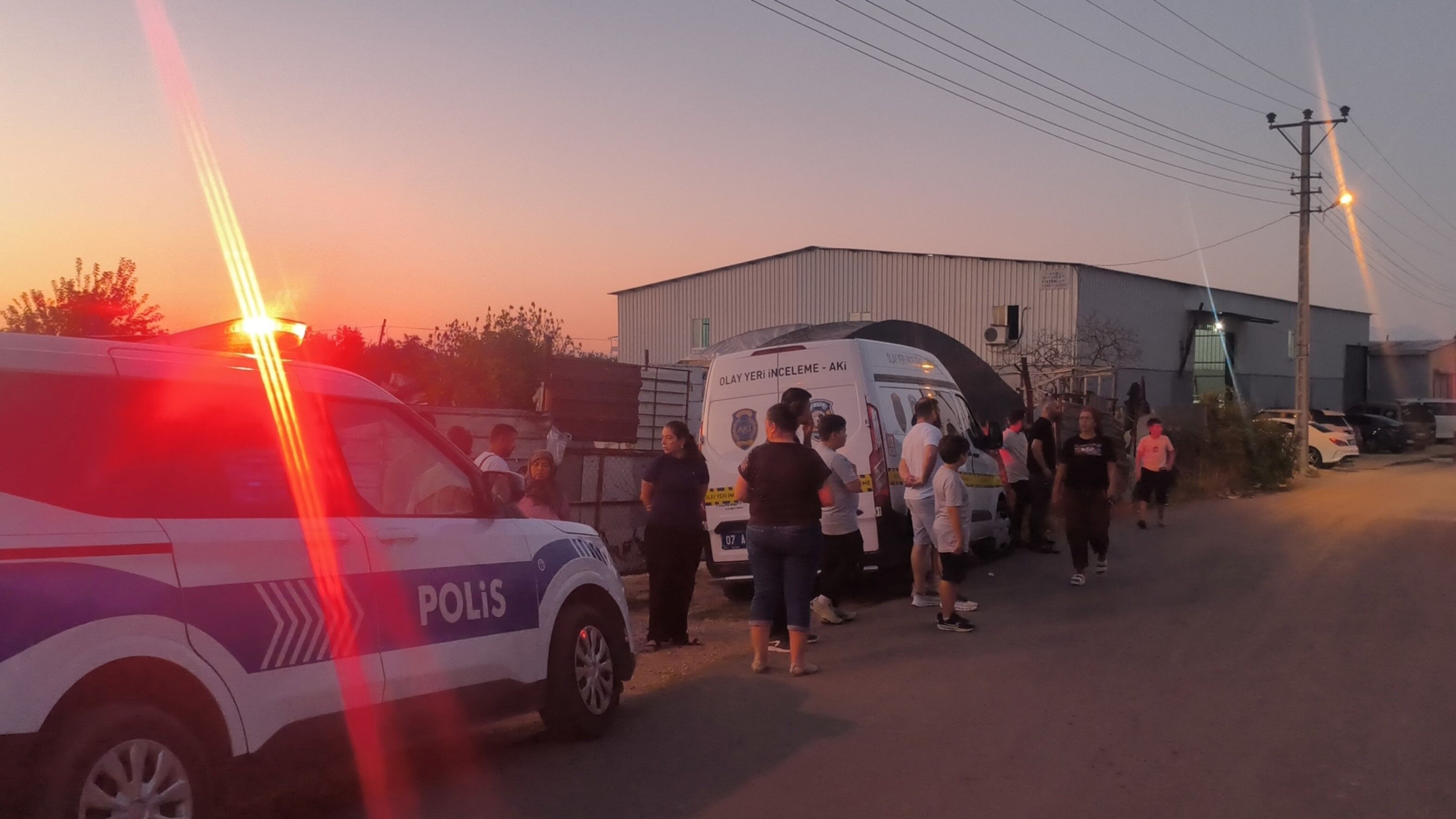 Yakini Haber Alamadi Kapiyi Acinca Korkunc Manzarayla Karsilasti (3)