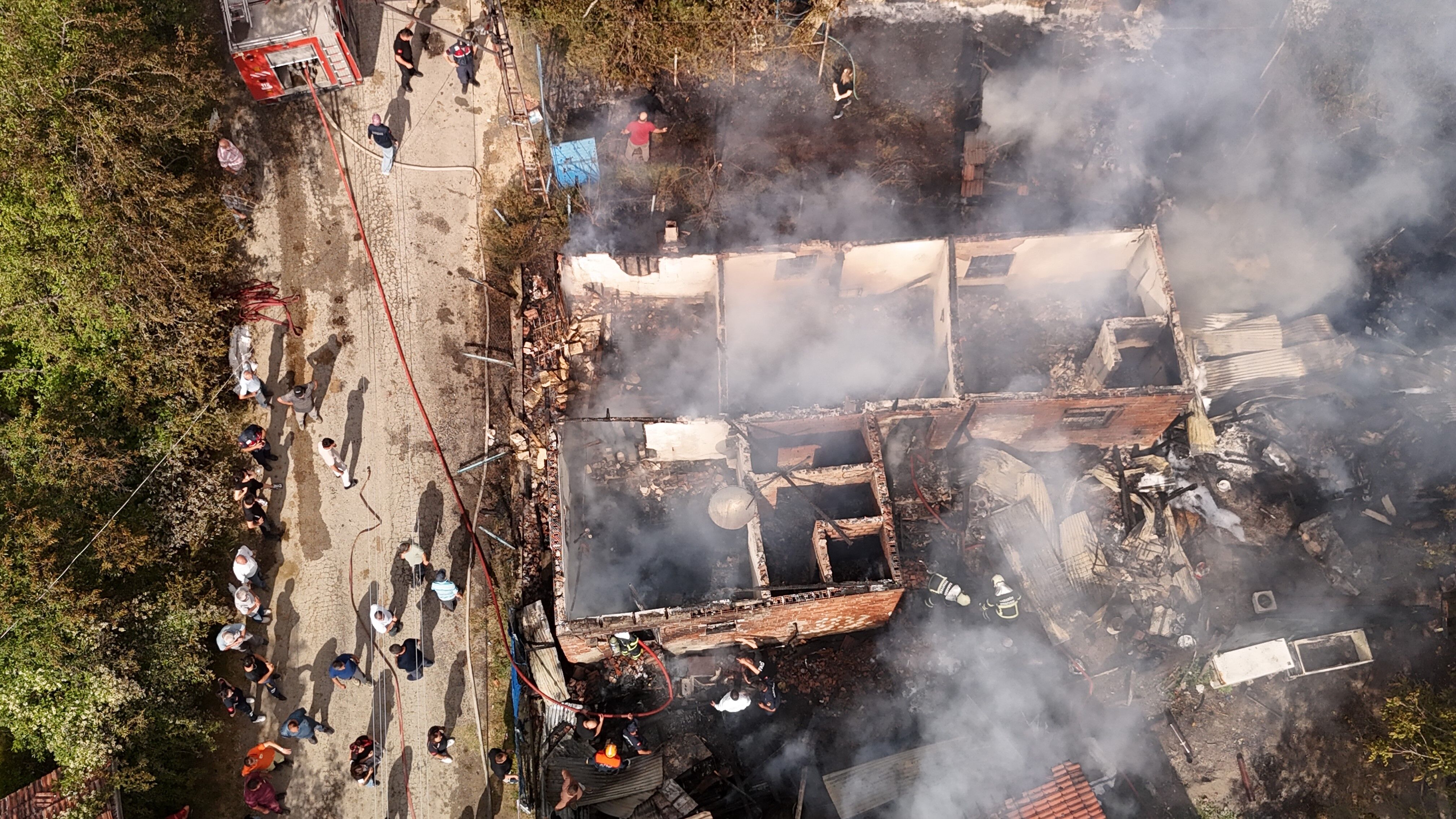 Yavrum Gitti Feryadi Koyu Yasa Bogdu 2 Yasindaki Cocugun Olumu Yurekleri Yakti (1)-1