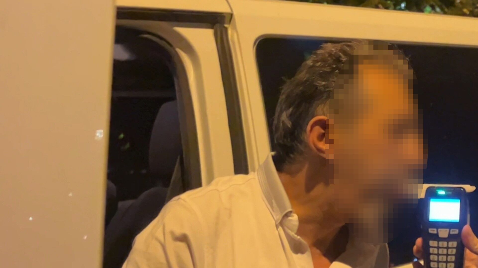 Yaziklar Olsun Deyip Basin Mensubuna Tukurdu O Anlar Gundem Oldu (2)