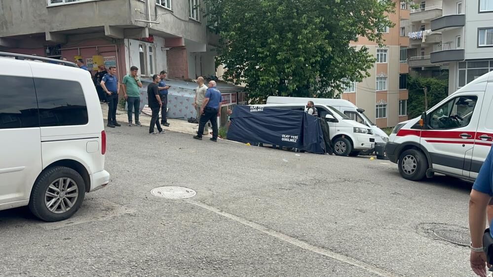 Yer Kavgasi Kanli Bitti Kardes Dehseti Agabeyi Yengesi Ve Yegenini Katletti (2)
