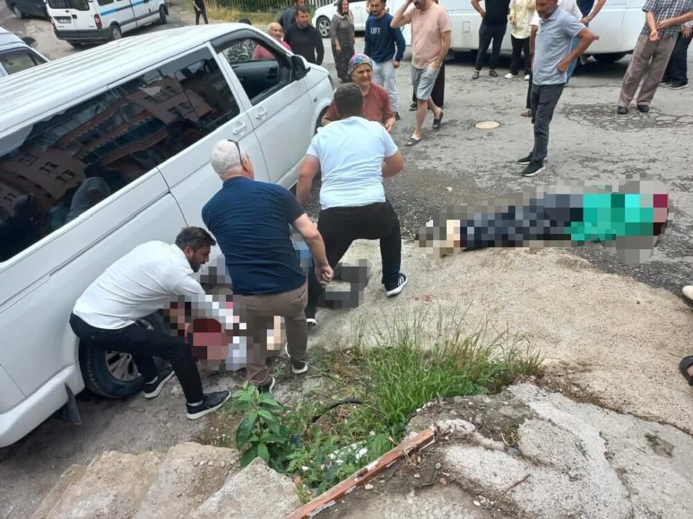 Yer Kavgasi Kanli Bitti Kardes Dehseti Agabeyi Yengesi Ve Yegenini Katletti (4)