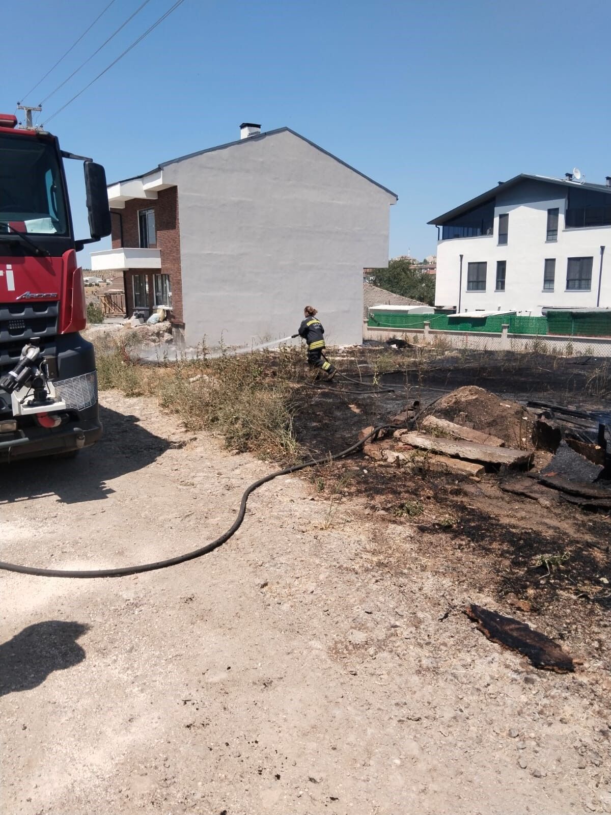 Yere Attigi Sigara Az Kalsin Felakete Neden Oluyordu O Anlar Kamerada (5)