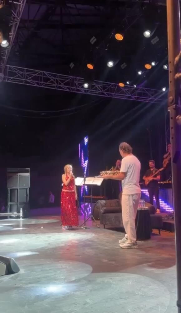 Yildiz Tilbeden Dogum Gununde Olay Sozler Biten Bir Omrun Neyini Kutlayacagim (2)