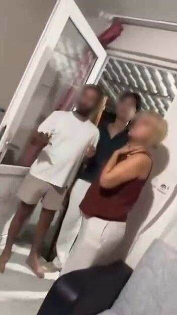 2 Gunluk Tatil Icin Gittiler Kabusu Yasadilar Bize Tas Ve Bicakla Saldirdilar (4)