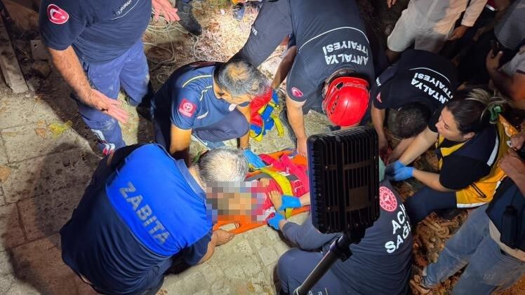 Agzi Acik Kuyuyu Fark Etmedi 6 Yasindaki Yasin 6 Metrelik Kuyuya Dustu Ekipler Zamanla (7)