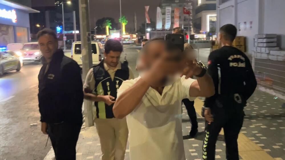 Alkollu Surucuden Ilginc Hareketler Yuzunu Sakladi Basin Mensubuna Kufur Etti (3)