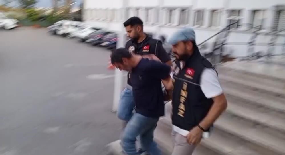Aranan Şahıs Bağ Evinde Yakalandı! Tatili Cezaevinde Bitti (2)