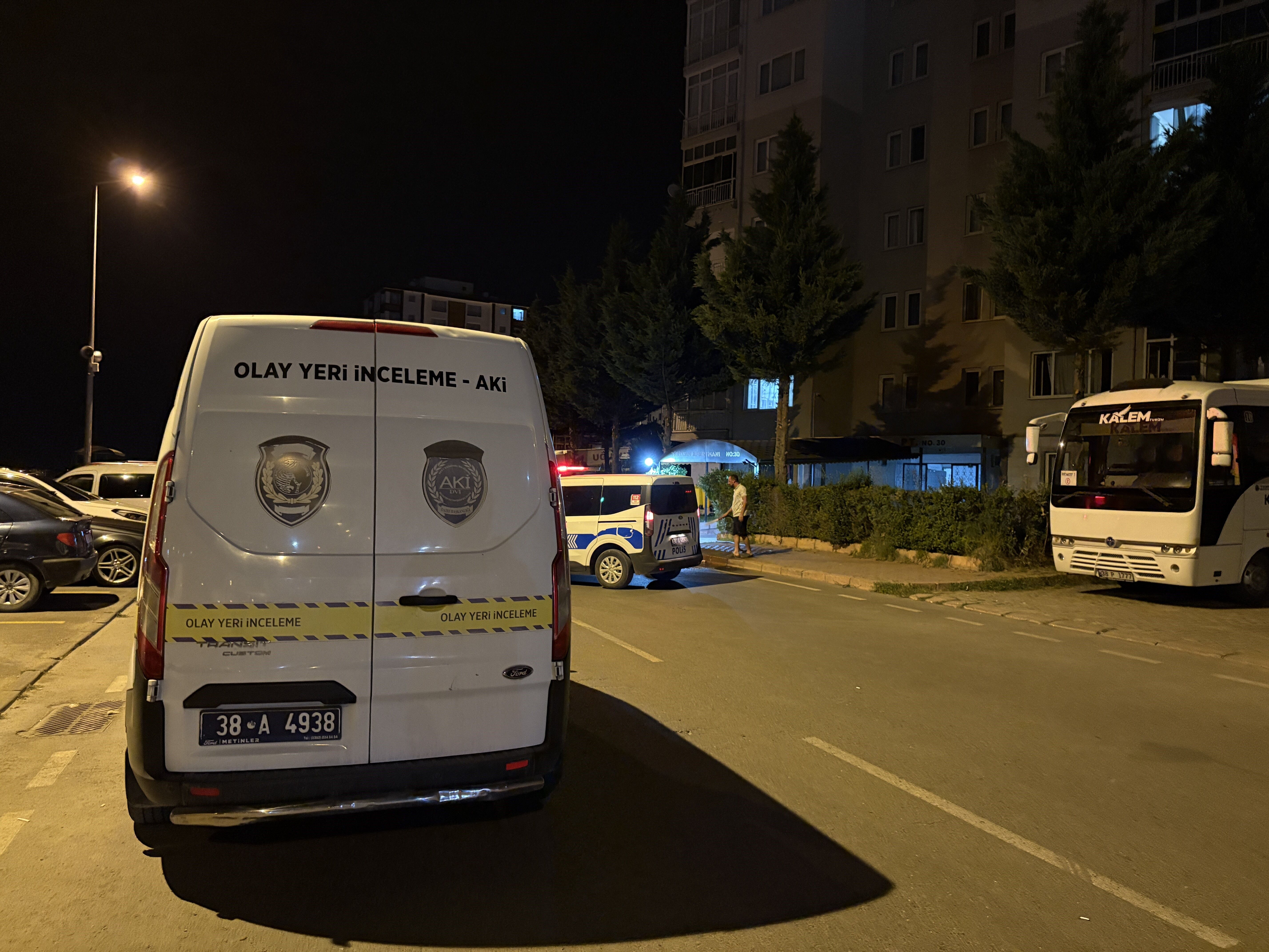 Baba Ogul Sigara Parasi Icin Kavga Ettiler 1I Agir 2 Yarali (4)