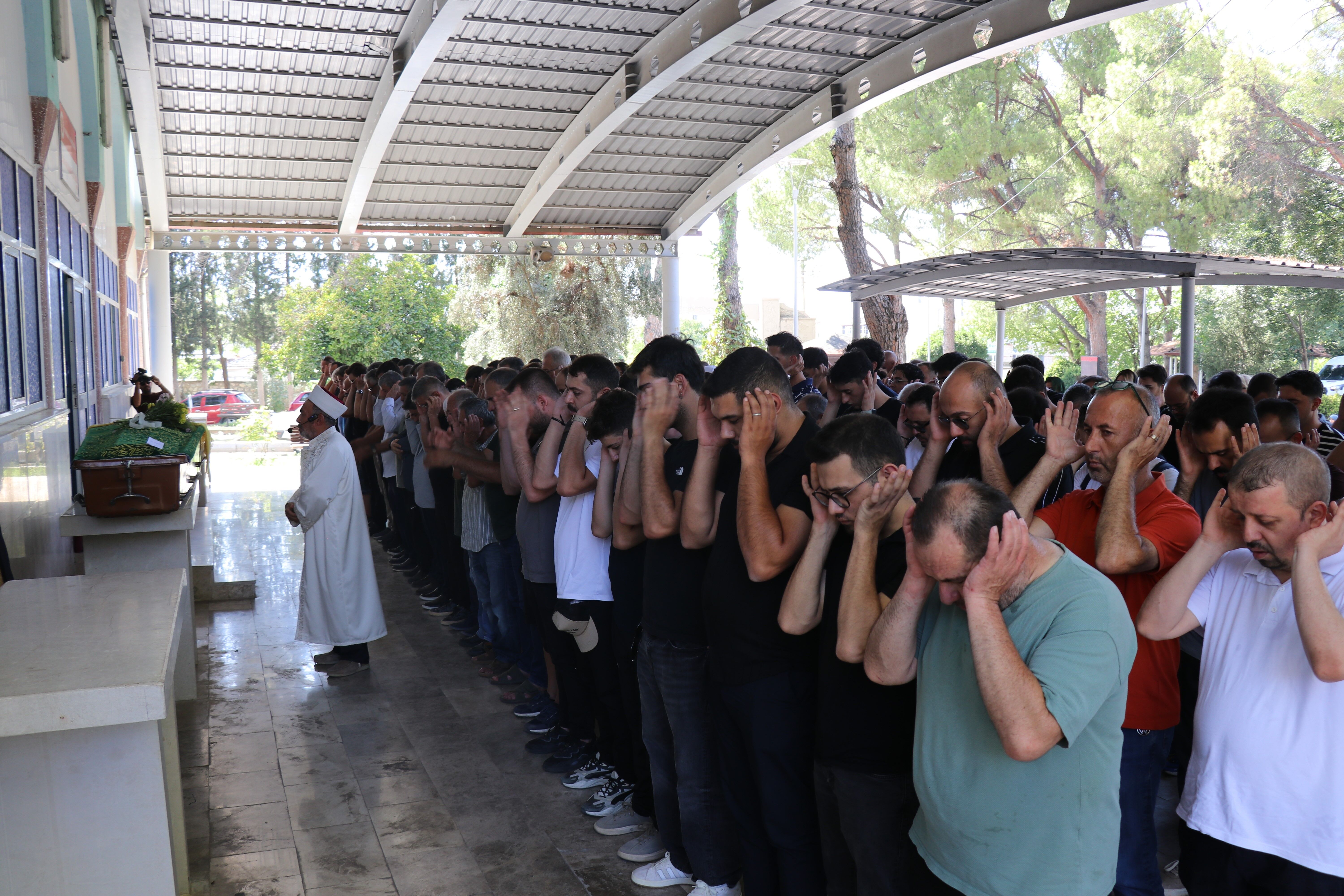 Bir Anlık Dikkatsizlik Hayatına Mal Oldu! 34 Yaşında Acı Veda (3)