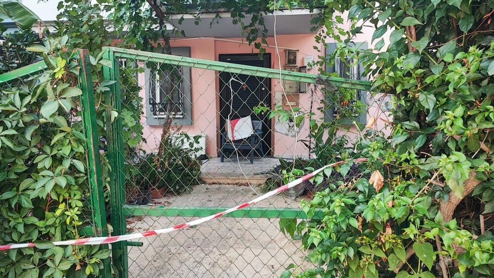 Bosanma Davasinin Ardindan Dehset Villasini Ve Aracini Atese Veren Mimar Hayatini Kayb (6)