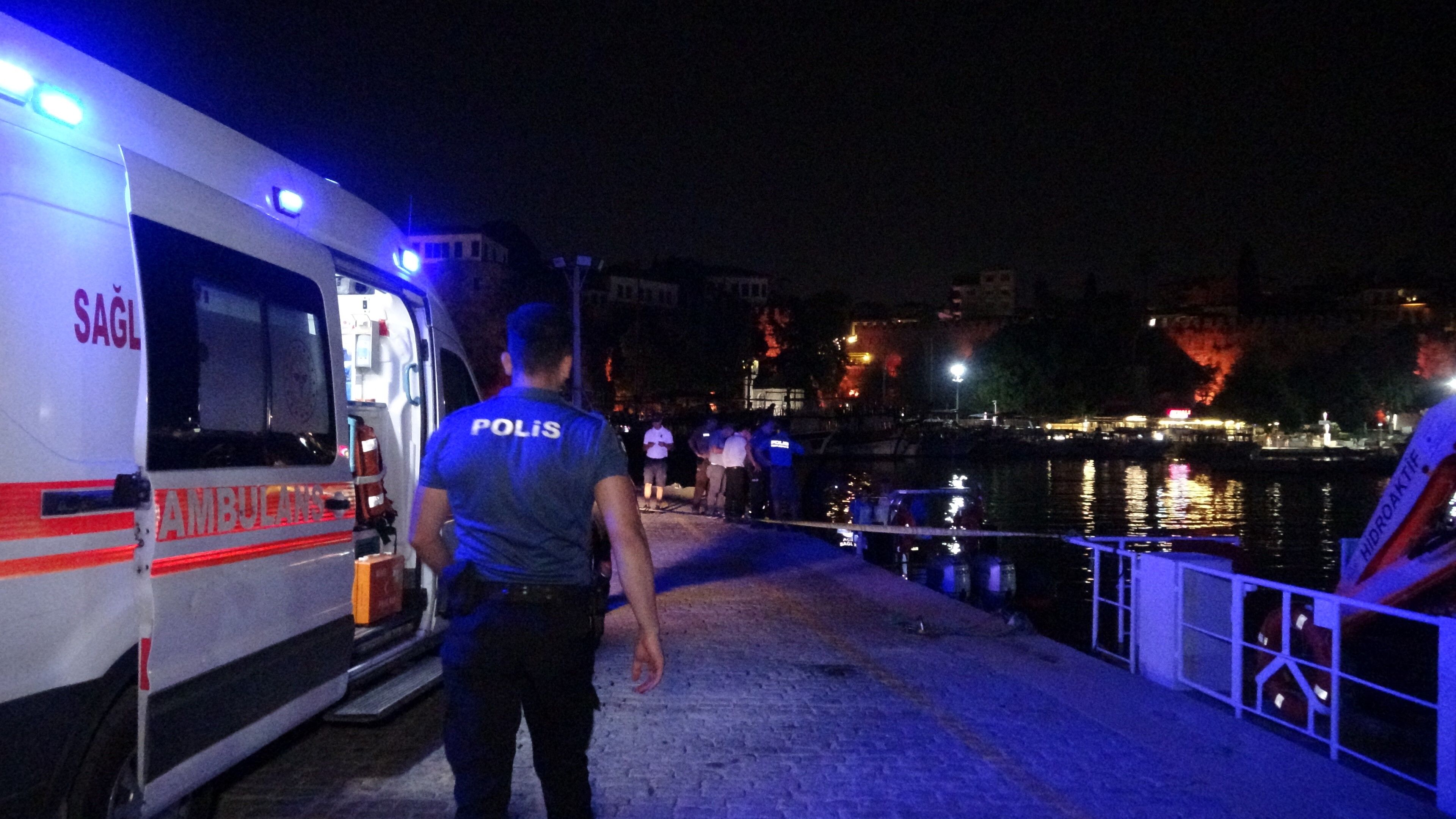 Cansız Bedeni Denizden Çıkarıldı! Arkadaşının “Yaşıyor Değil Mi” Sözleri Yürekleri Dağladı (6)