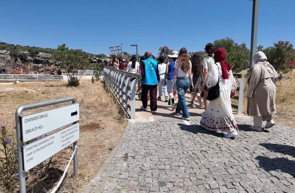 Cehennemin Sicagindan Cennetin Serinligine 452 Basamaklik Yolculuk (5)