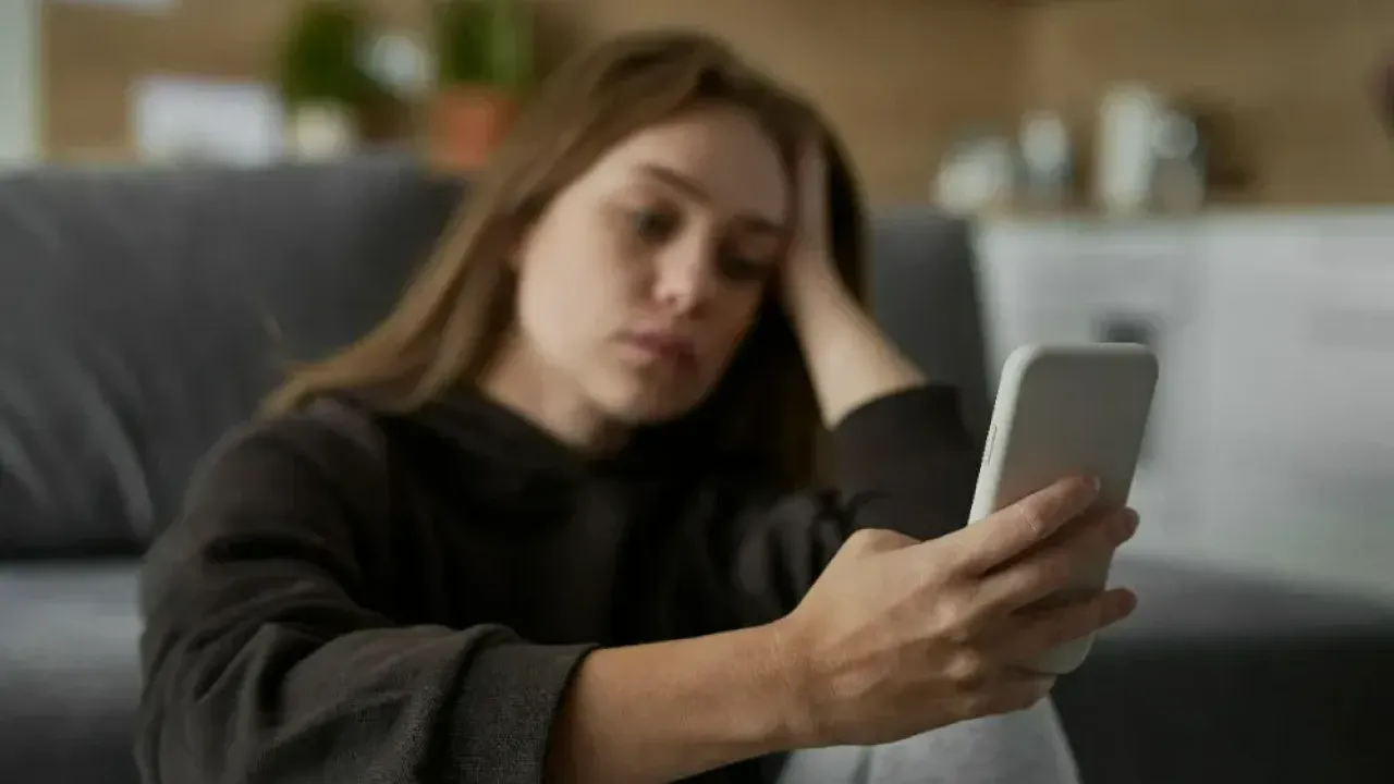Cocuklar Ve Gencler Icin Ekran Alarmi Uzmandan Dikkat Ceken Telefon Onerisi (1)