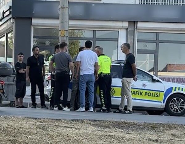 Ehliyetsiz Yakalandi 390 Bin Tl Ceza Kesildi Polislere Boyle Tepki Gosterdi (2)