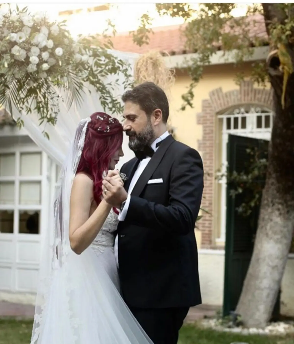 Erhan Celik Ile Bosanma Asamasindaydi Ozlem Gultekinin Olumunde Yeni Iddialar Enjektor (2)