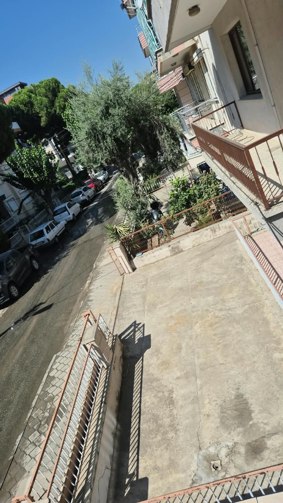 Fatih Caddesi’nde Su Patlağı Vatandaşlar Çözüm Bekliyor (2)