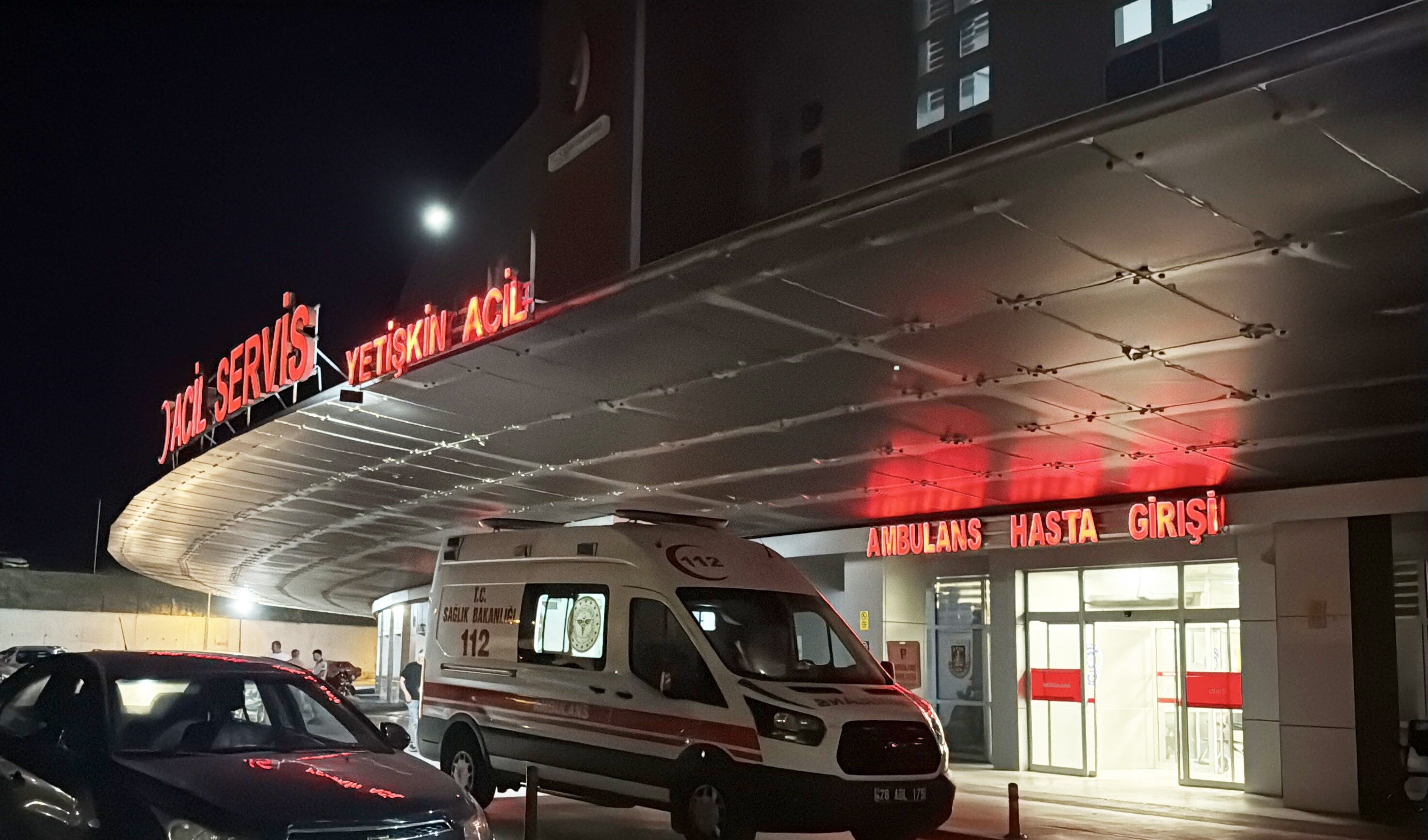 Hastaneden Tetkik Sonuclarini Beklemeden Ayrildi Beyin Kanamasi Gecirdigi Ortaya Cikti (1)