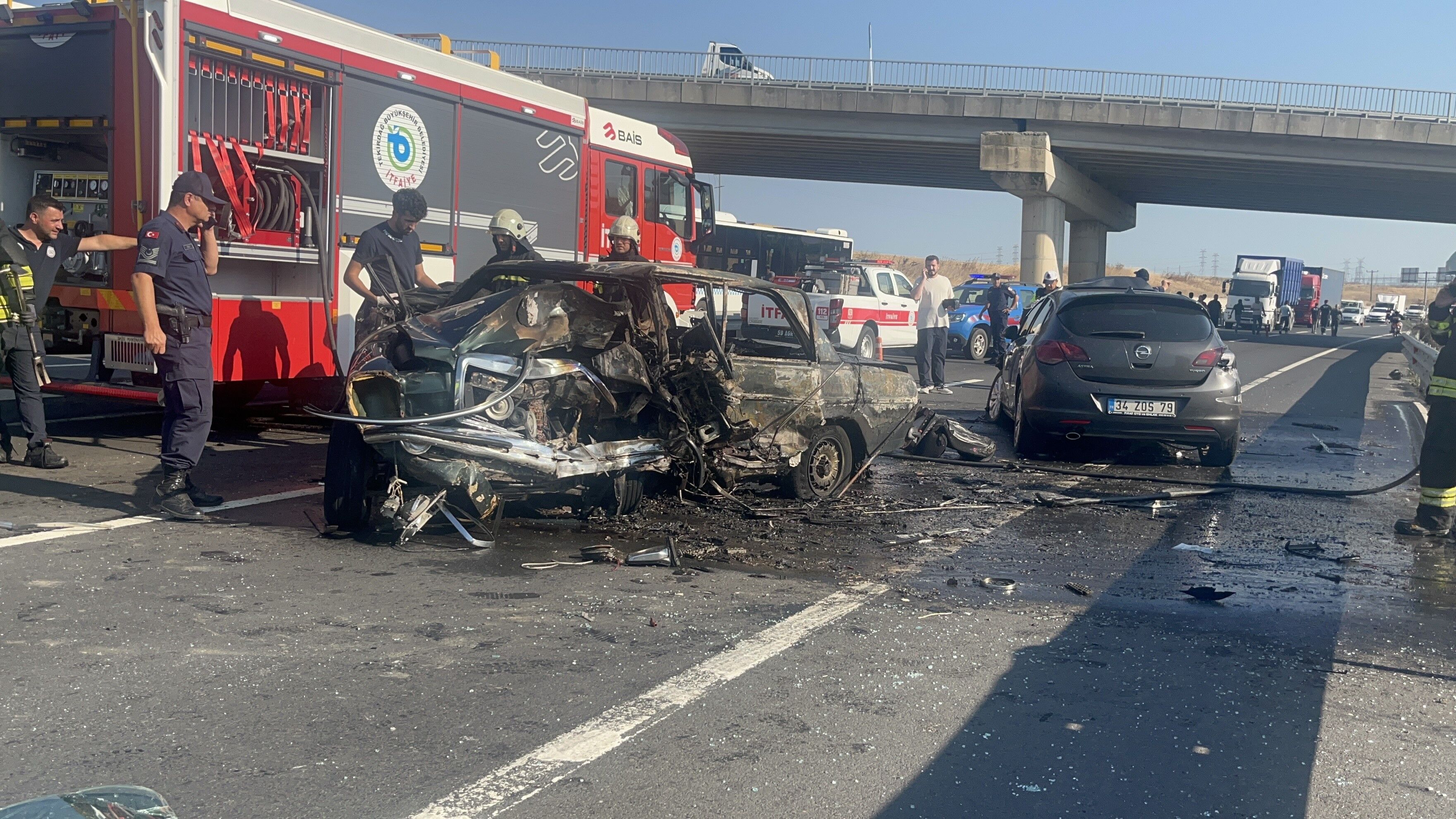 Kafa Kafaya Carpistilar Aracta Sikisip Can Verdi (3)