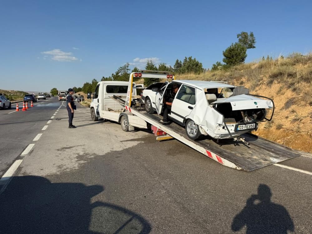 Kavsakta Feci Carpisma 1 Kisi Oldu 7 Kisi Hastanelik Oldu (3)
