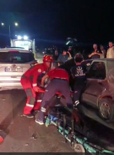 Kazada Yaralanan Surucu Hastaneye Gitmek Istemedi Tek Sarti Kizi Ve Torununu Gormekti (3)