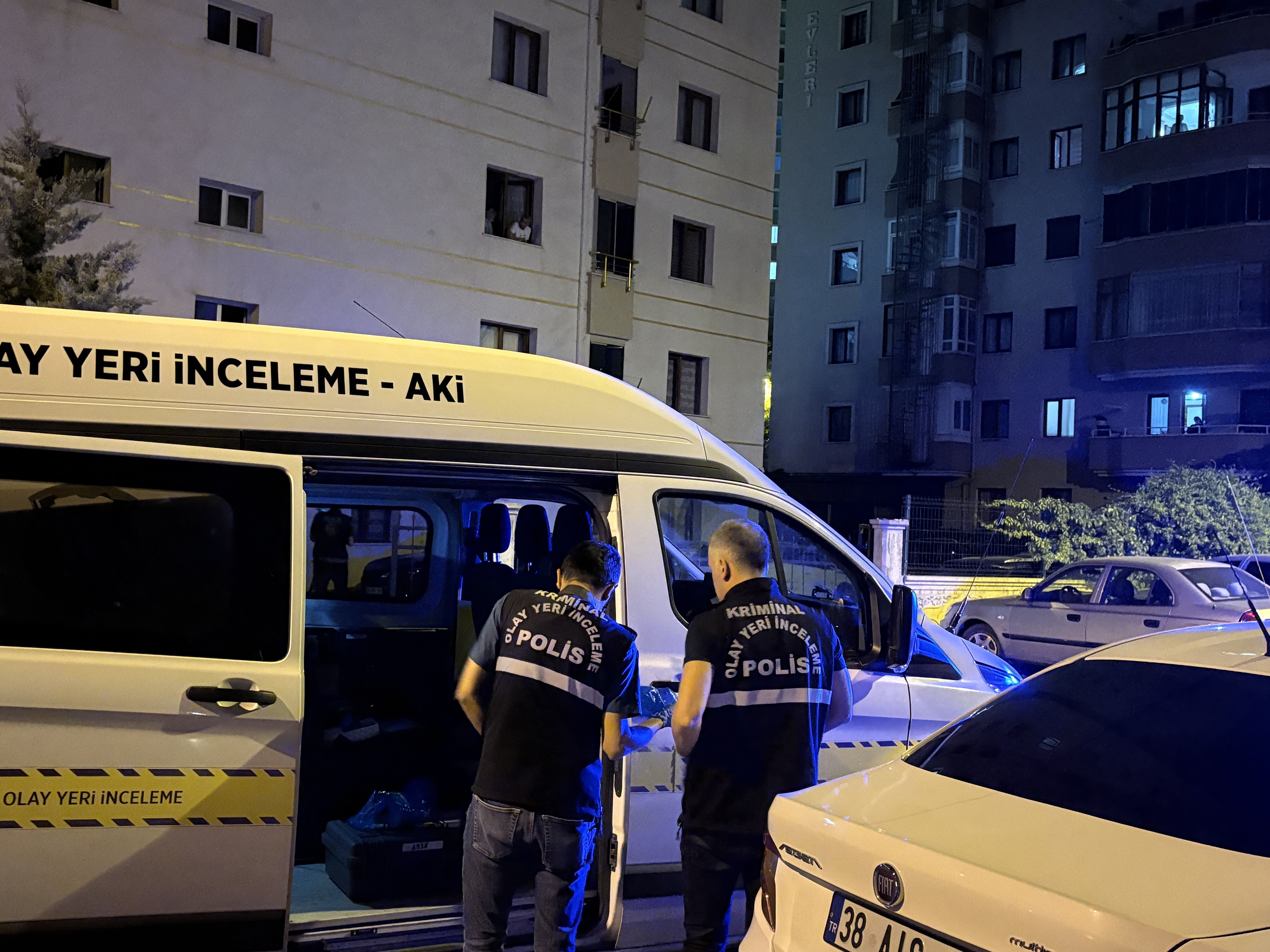 Komsulari Fark Etti 61 Yasindaki Yabanci Uyruklu Kadin Evinde Olu Bulundu (2)