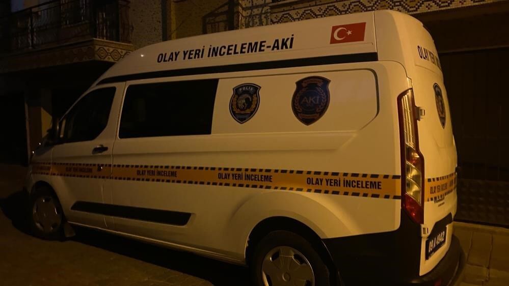 Komsularinin Suphesi Gercek Cikti Evinde Olu Bulundu (2)