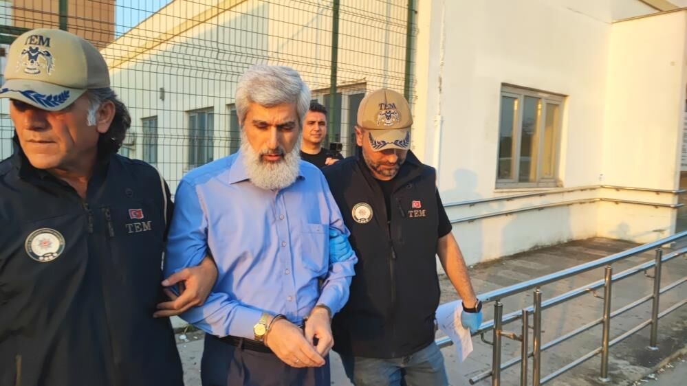 Kuytulculara Operasyon! Alparslan Kuytul, Eşi Ve Çok Sayıda Kişi Gözaltında.. (4)