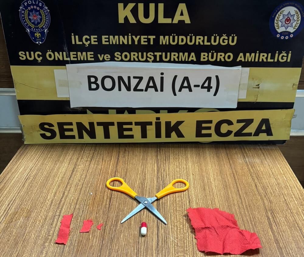 Manisada Guvenlik Operasyonu 4 Kisi Tutuklandi Cok Sayida Uyusturucu Ele Gecirildi (4)