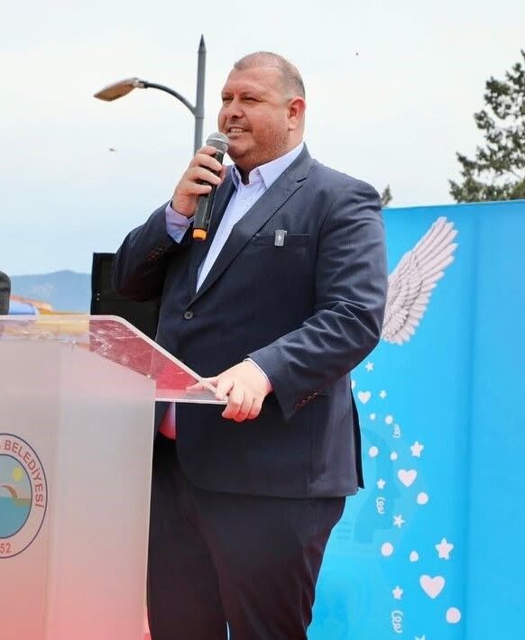 Menderes Belediyesi'ne Rüşvet Operasyonu! Başkan Dahil 13 Gözaltı (2)
