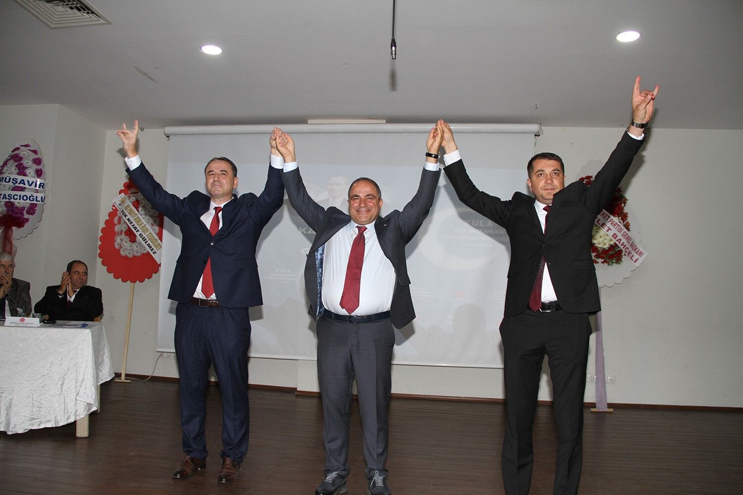 Mhp Kulada Beklenen Gun Yeni Baskan Ve Yonetimi Belli Oldu (4)