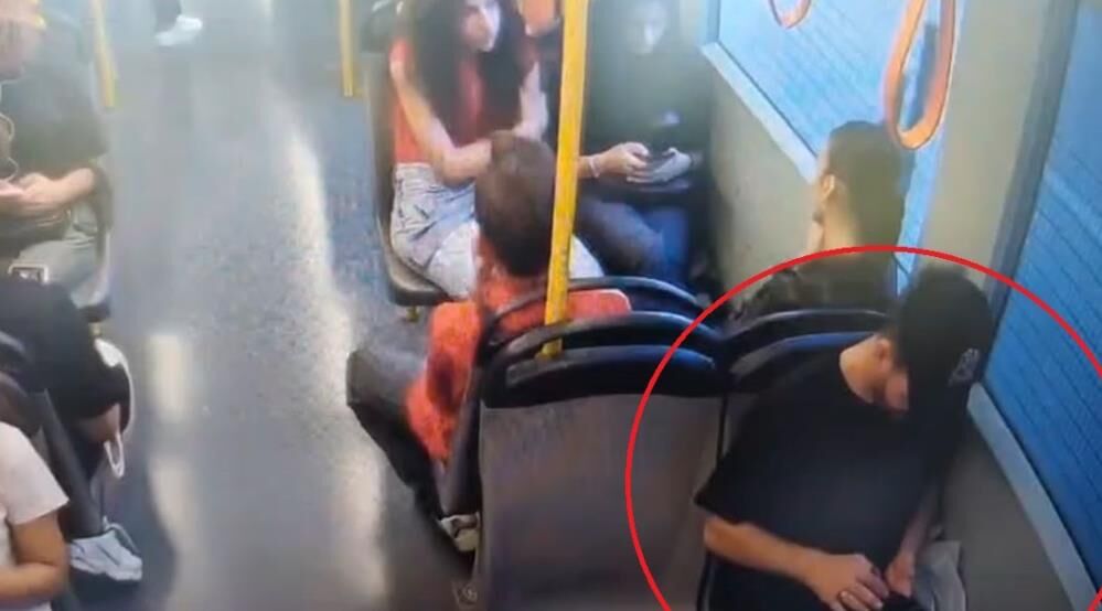 Orumcek Adam Gibi Tirmanip Evlere Girdi 75 Kamera Ele Verdi (3)