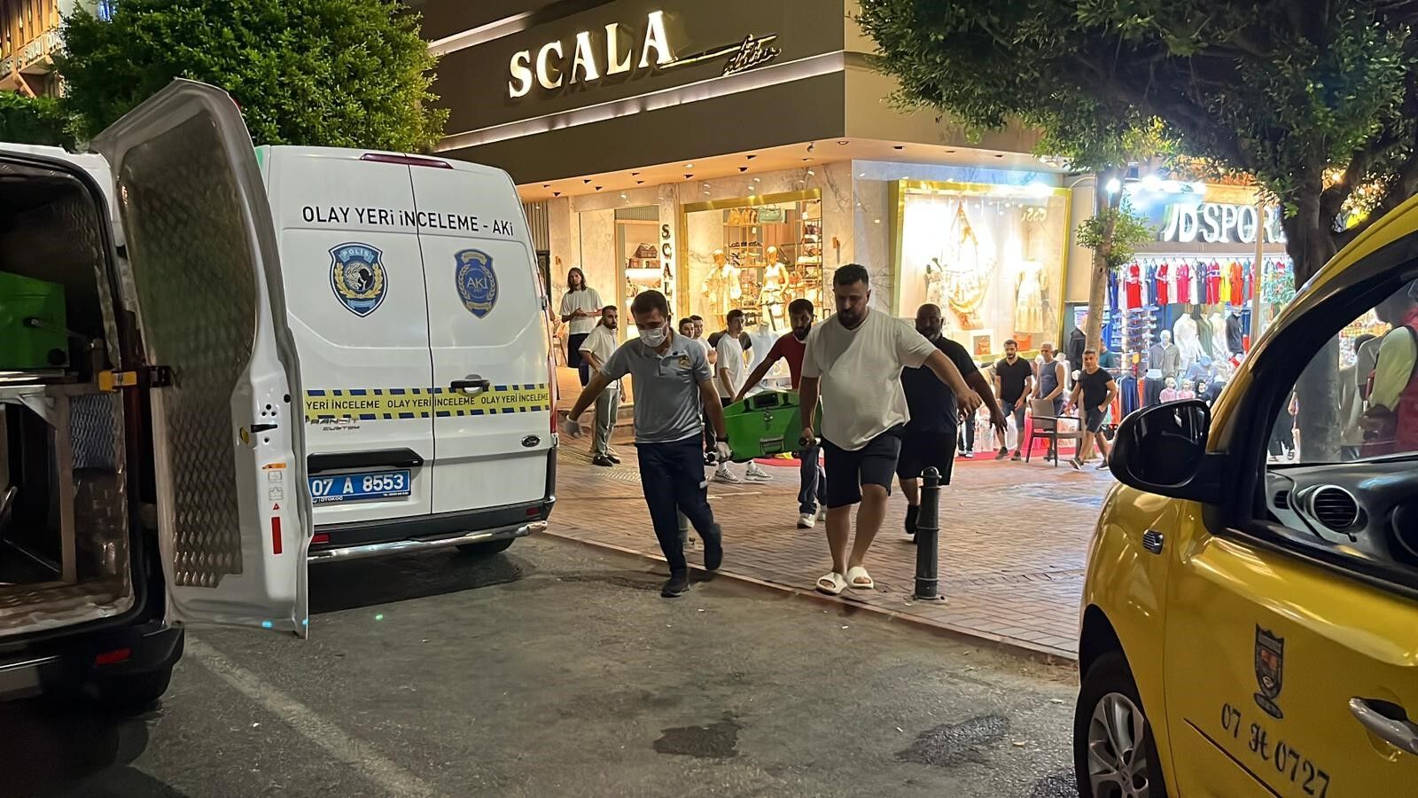 Otel Çalışanları Haber Alamadı, Odasında Ölü Bulundu (7)