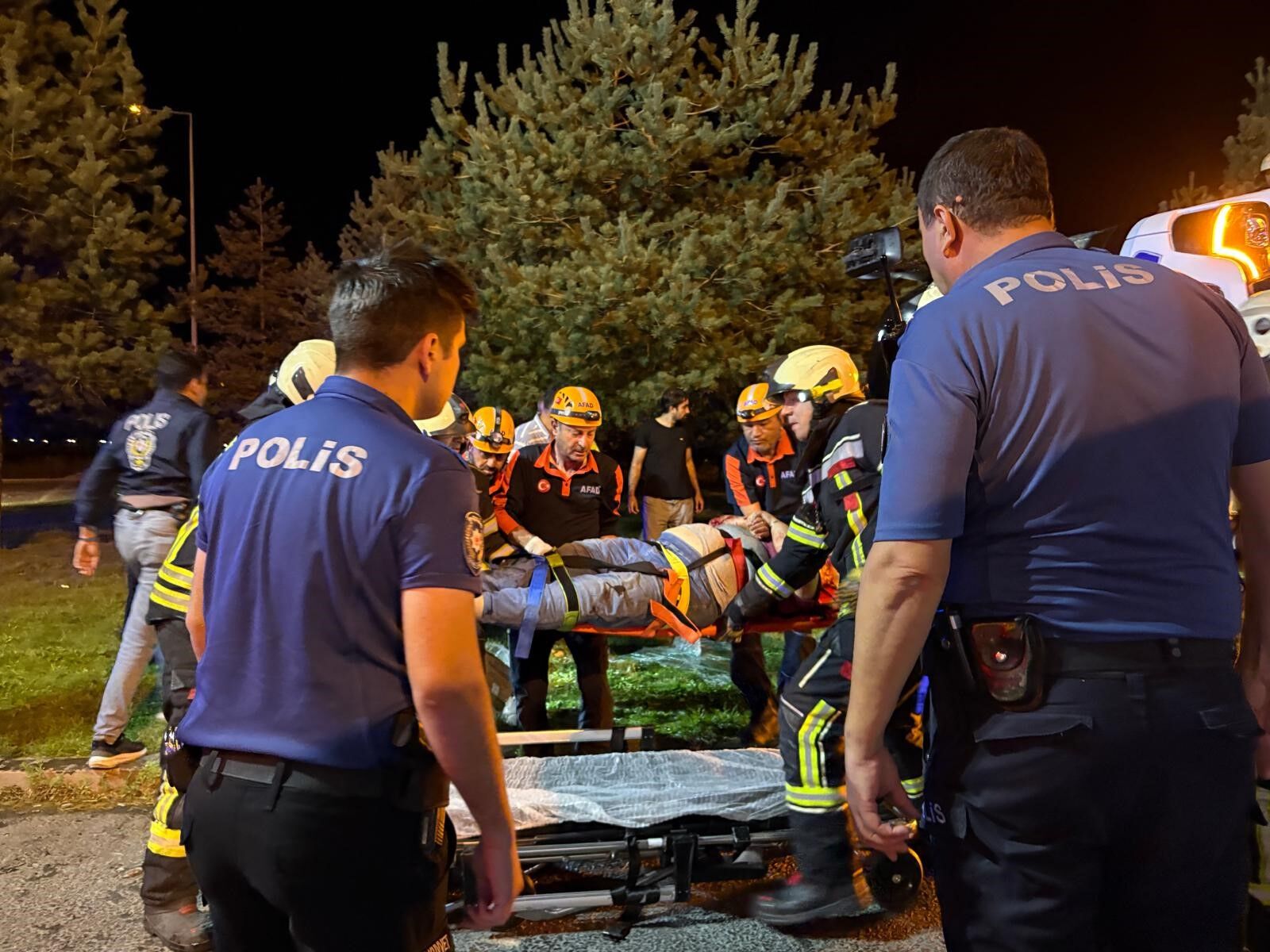 Otobüs Ve Tanker Kavşakta Çarpıştı! Korkunç Kazanın Bilançosu Belli Oldu! (6)