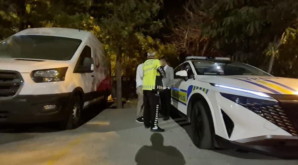 Pes Dedirten Olay Alkollu Surucunun Aracini Almaya Gelen Yakini Da Alkollu Cikti (1)