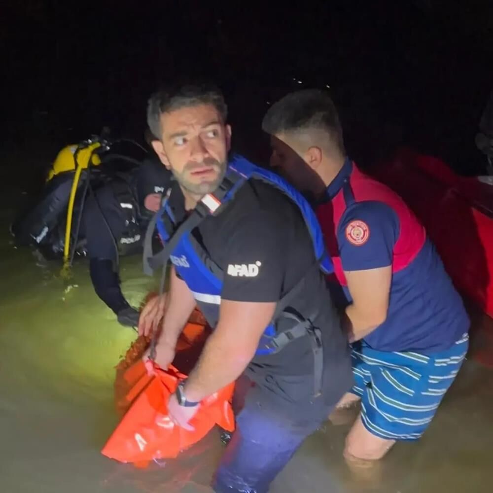 Piknik Icin Gitmislerdi Kardesler Nehirde Akintiya Kapildi Biri Kurtarildi Digeri Haya (1)