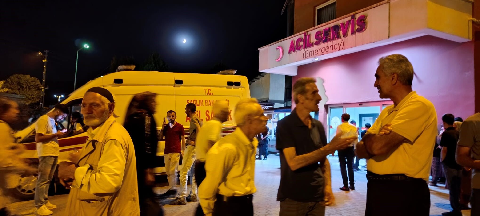 Piknik Icin Gitmislerdi Kardesler Nehirde Akintiya Kapildi Biri Kurtarildi Digeri Haya (4)