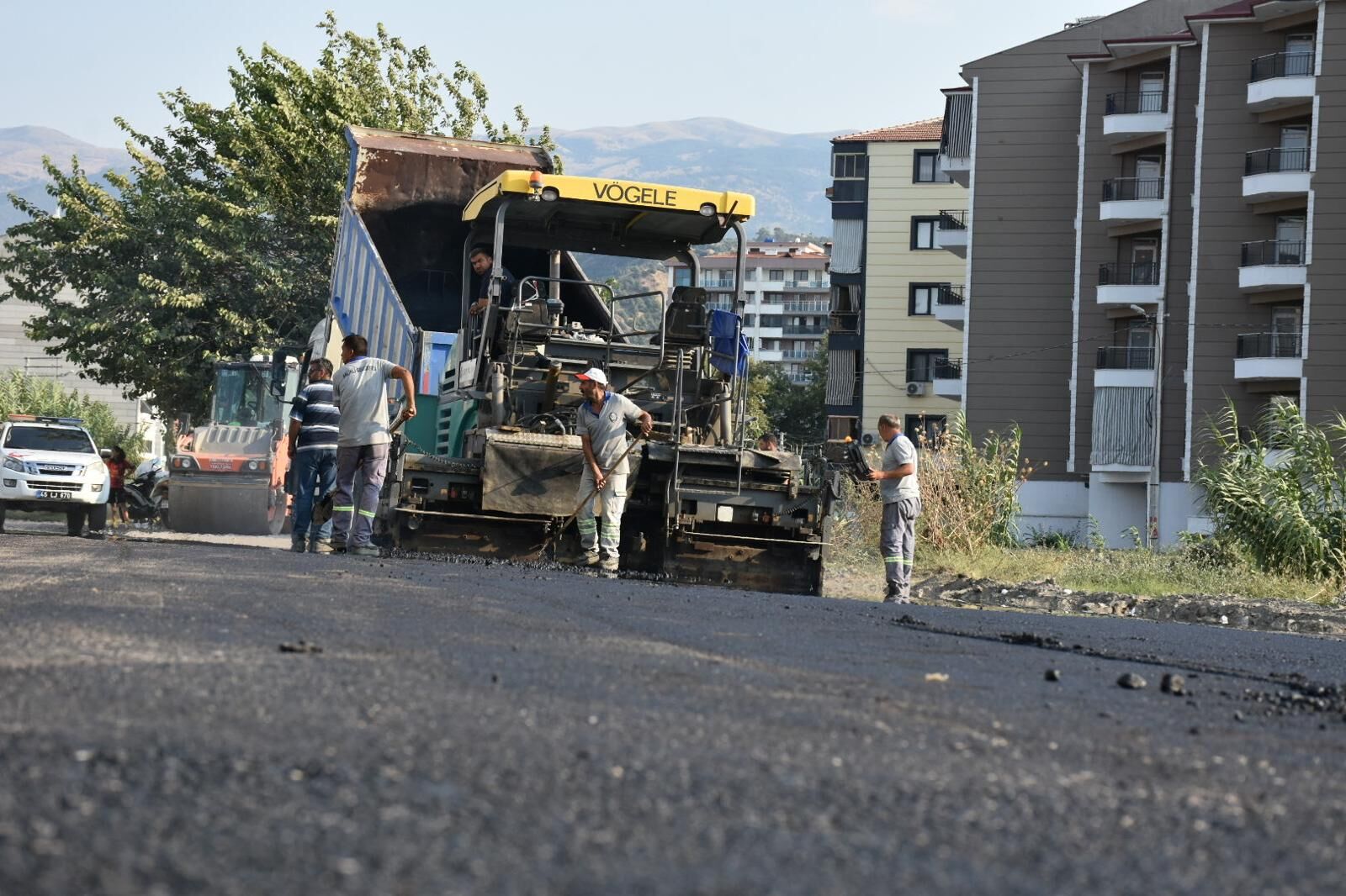 Salihli Belediyesi Keli Mahallesi'nde 2 Bin 250 Ton Sıcak Asfalt Çalışmasını Tamamladı (10)