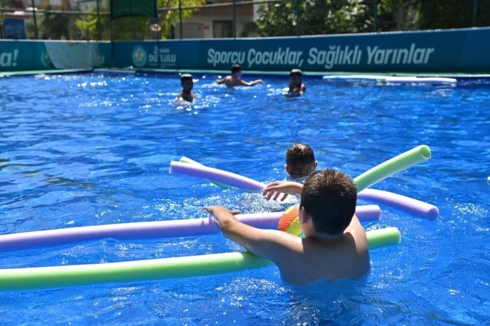 Salihlide Cocuklar Icin Havuz Keyfi Basliyor Ustelik Tamamen Ucretsiz (3)