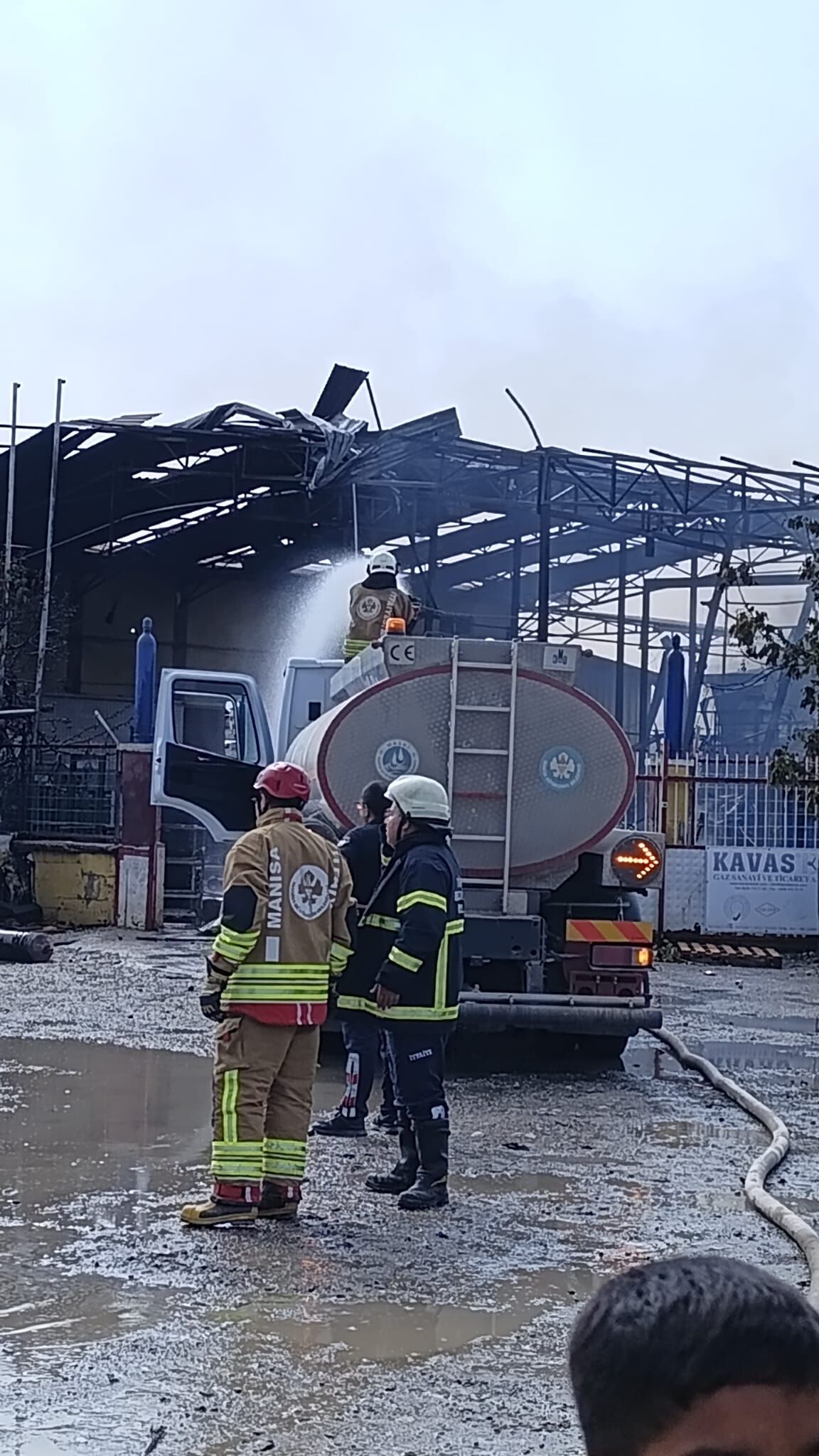 Salihlide Gaz Dolum Tesisinde Patlama 2 Olu 2 Yarali (9)