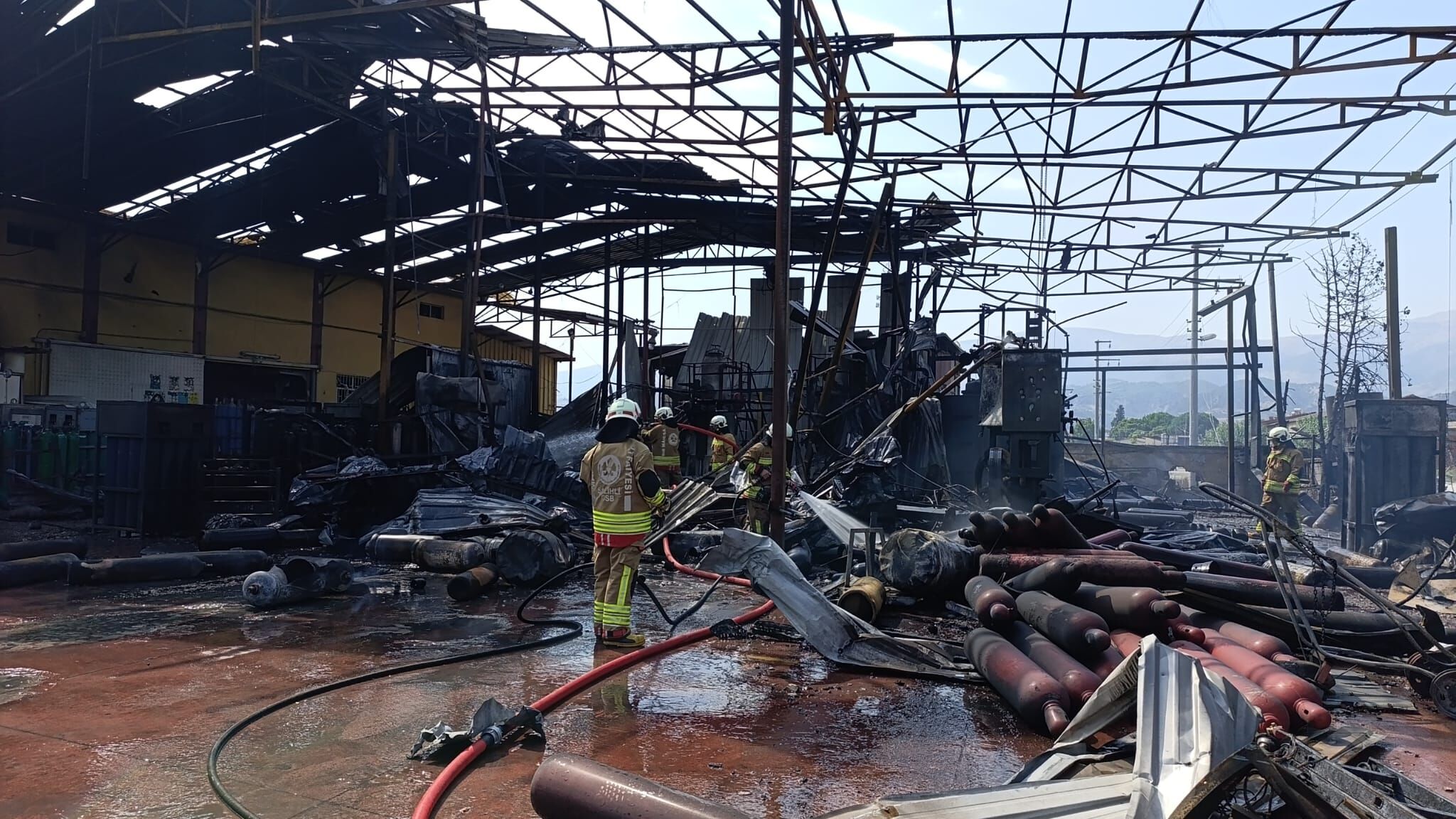 Salihli'de Gaz Sıkışması Felaket Getirdi Iddiası! Tesis Sahibi Nazif Kavas'tan Acı Haber (1)-1