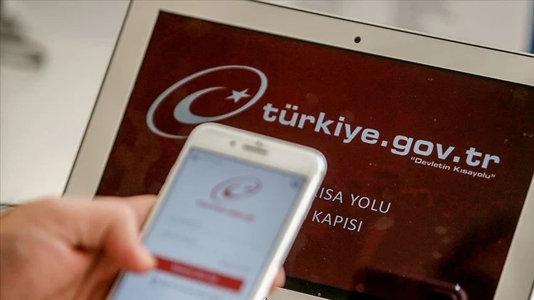 Salihli’de Vatandaşlara Peş Peşe Geliyor! Ptt Adıyla Gönderilen Sahte Tebligat Mesajlarına Dikkat (1)-1