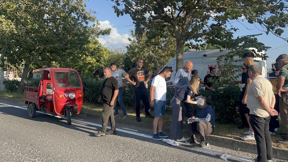 Serit Degistirmek Istedi Otomobille Carpisti Feci Kaza Kamerada (2)